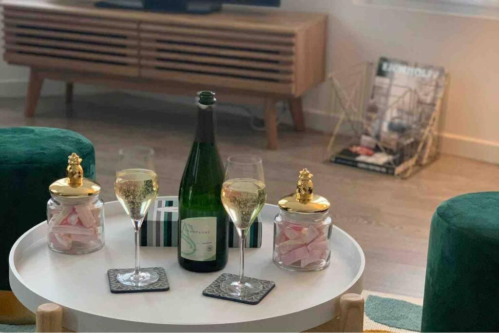 Dom Perignon , Au Coeur Du Centre-Ville D'Épernay Extérieur photo